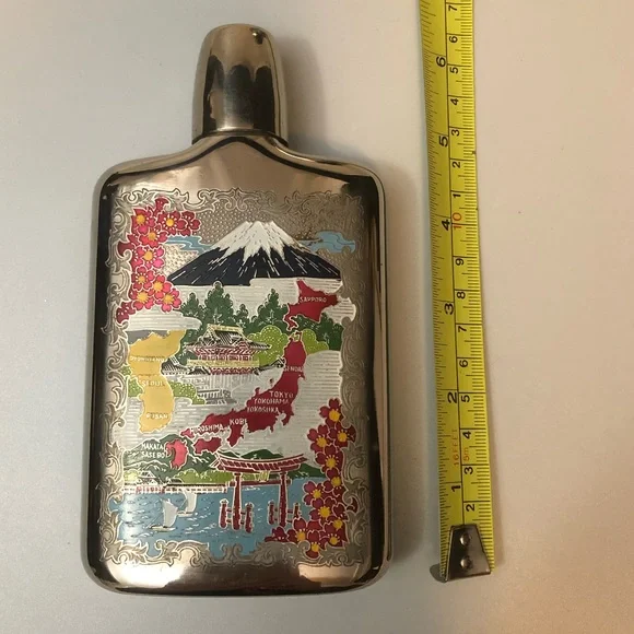 Vintage antique EUC metal flask embossed Japan map - Picture 7 of 17